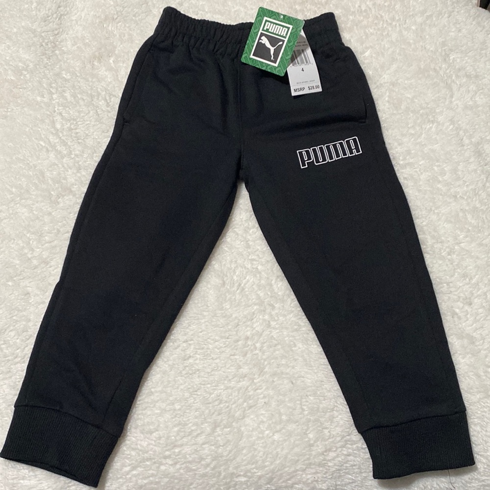 New PUMA KIDS Size 4